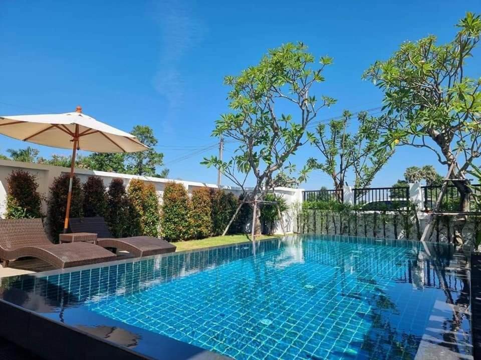 Baan Dalah Pool Villa Buri Ram Exterior foto